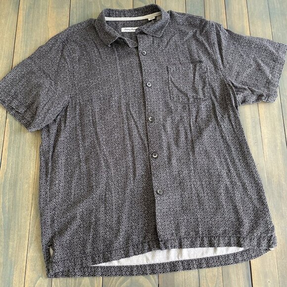 Tommy Bahama Short Sleeve Traveling Geo Camp Shirt Matte Black - Mens Large (L8) - Picture 1 of 8